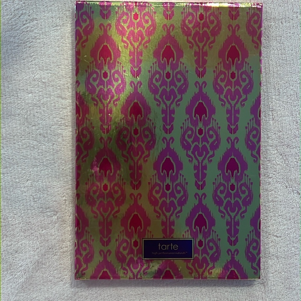 tarte Eyeshadow Palette with Gold and Pink Design